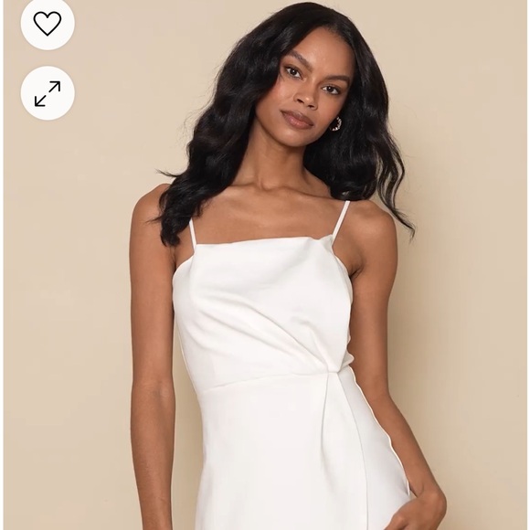 White Sleeveless Pleated Bodycon Dress - Picture 3 of 8